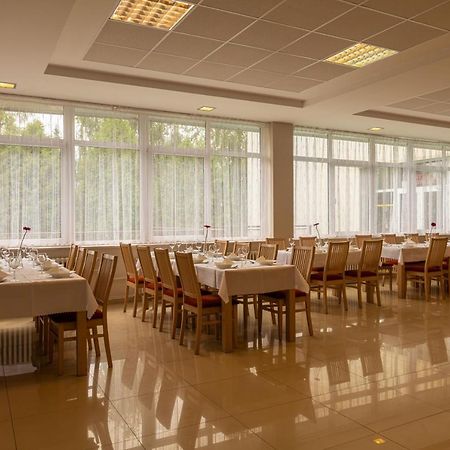 Hotel Preveza Spisska Nova Ves Exterior photo