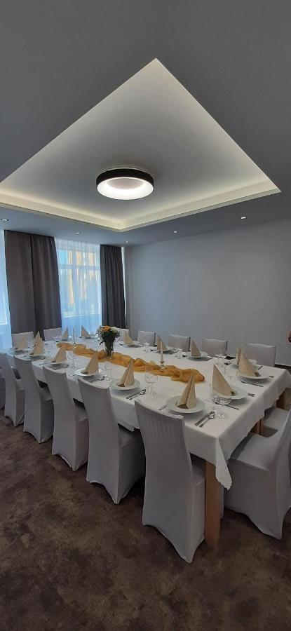 Hotel Preveza Spisska Nova Ves Exterior photo